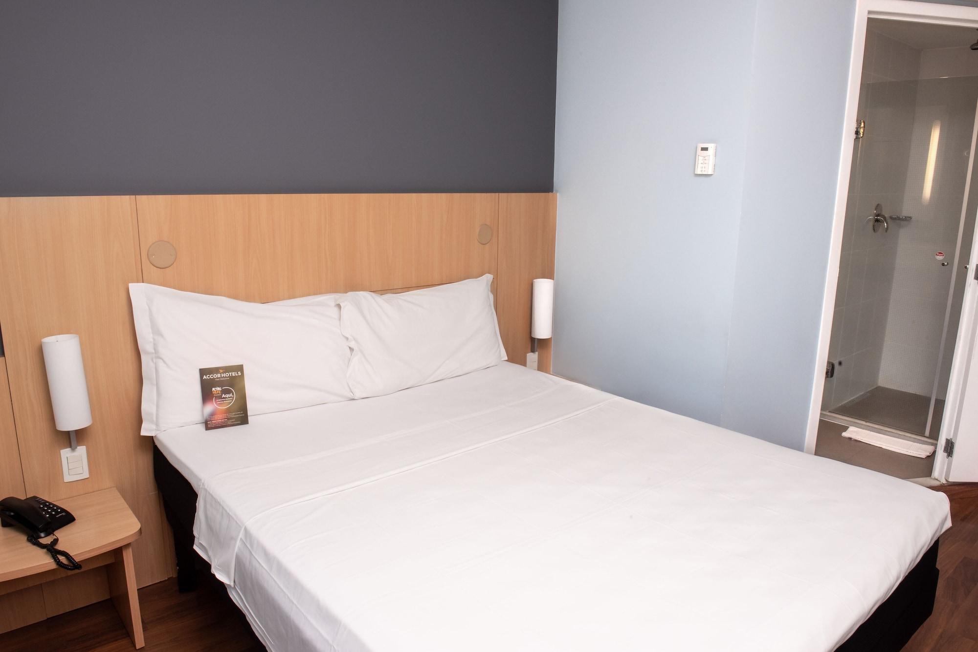Ibis Rio De Janeiro Santos Dumont Hotel Exterior foto
